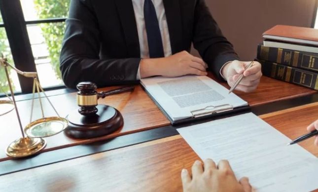 The Importance of Hiring Local Lawyers for Your Legal Needs | Fred Miller Lawyer