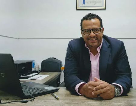 ABOGADO Y NOTARIO SALVADOREu00d1O
