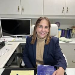 Abogada de Inmigración, Rossana Rolón Grau. ico