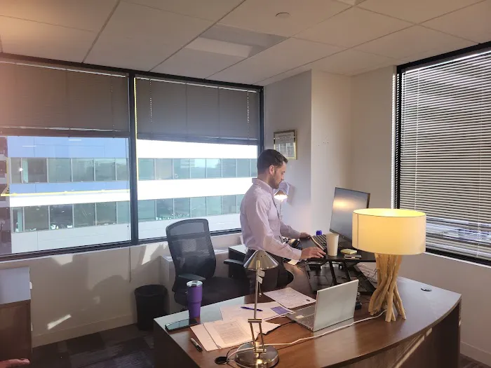 Paré & Associates, LLC 1