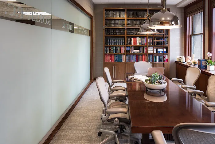 Anthony Makarov, Personal Injury Attorney 6