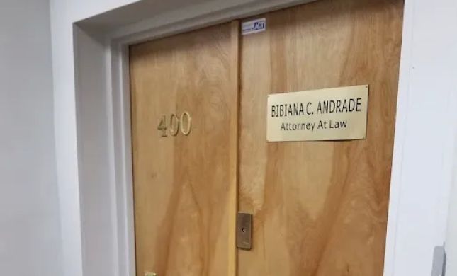 Bibiana Andrade Esq