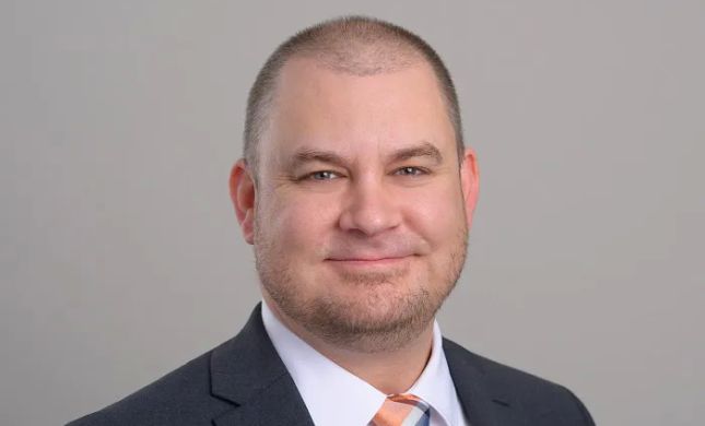 Sean E. Story