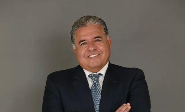 Robert Montes, Esq.