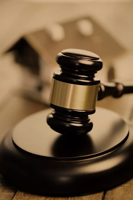 Kneeland & Lazure Law 5