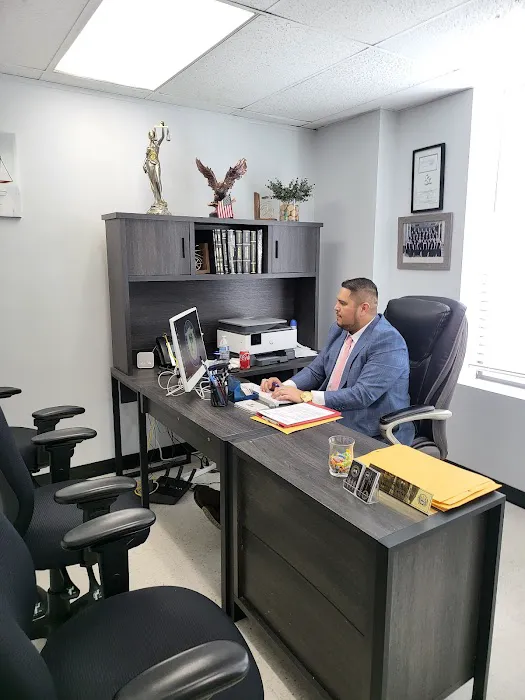 Tramitadora Legal Salvadoreña 7