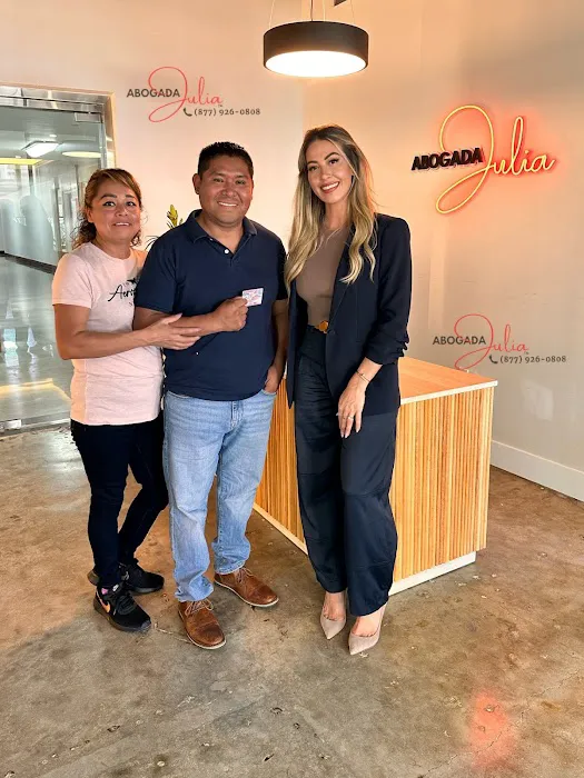 GF Immigration Law, PA - Abogada Julia 3
