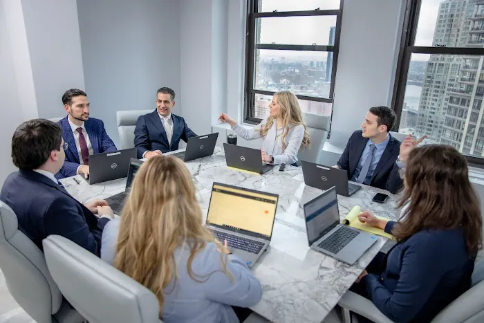 Mizrahi Kroub LLP 2