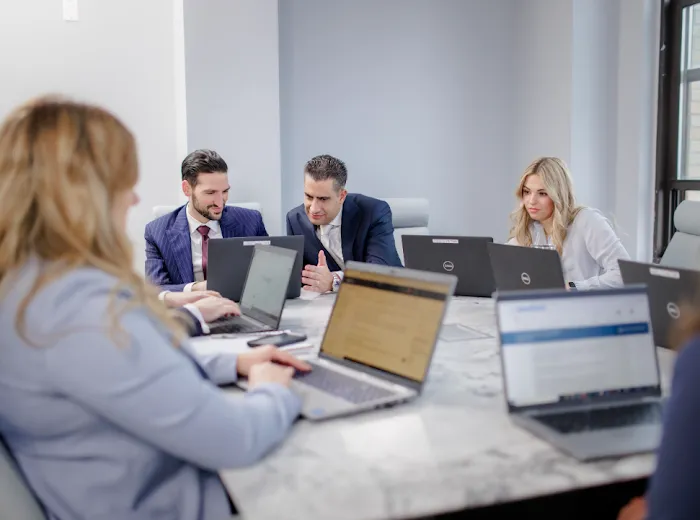 Mizrahi Kroub LLP 6