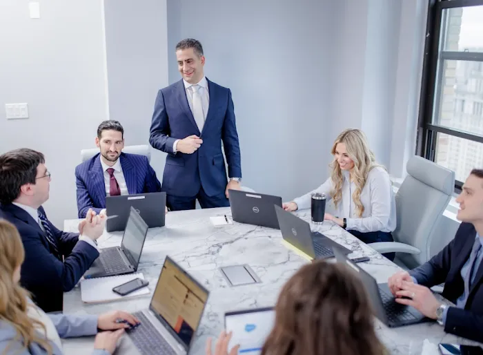 Mizrahi Kroub LLP 5