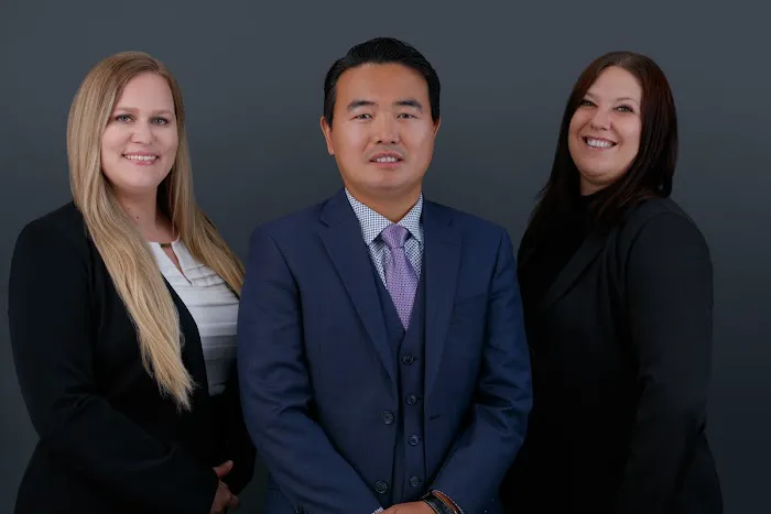 PACIFIC COAST TRIAL LAW FIRM(圣地亚哥资深专精车祸律师 王志明律师) 1