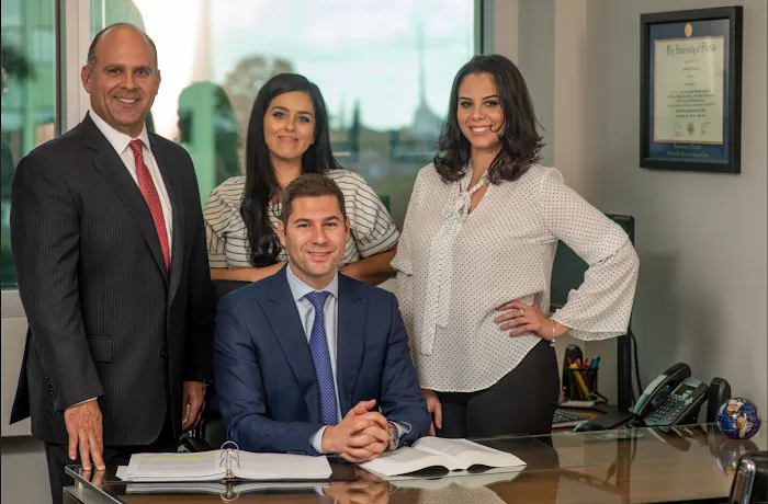 Viñas & DeLuca, PLLC 7