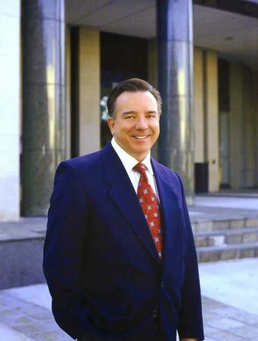 Petersen G Russell 0