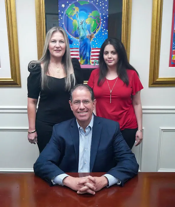 Law Offices of Robert E. Gluck 5