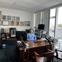 S. Thomas Lee, Esq. 李兆忠律師 ico