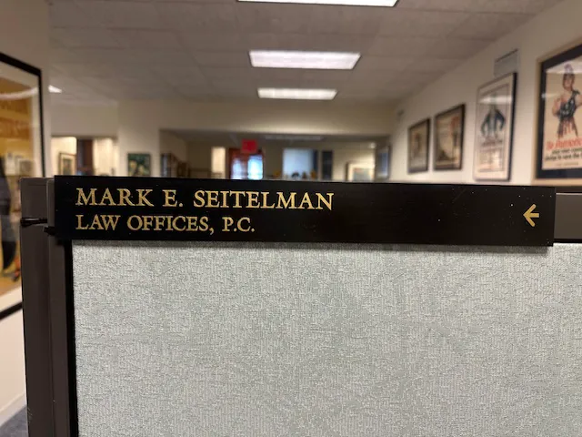 Mark E. Seitelman Law Offices - Accident & Injury Attorneys 6