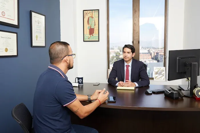 ABOGADO DE INMIGRACION ALEJANDRO BARAJAS 8