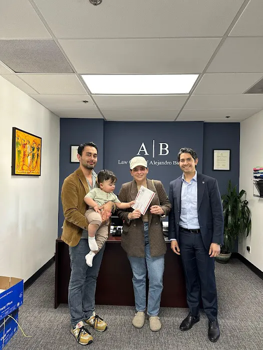 ABOGADO DE INMIGRACION ALEJANDRO BARAJAS 2
