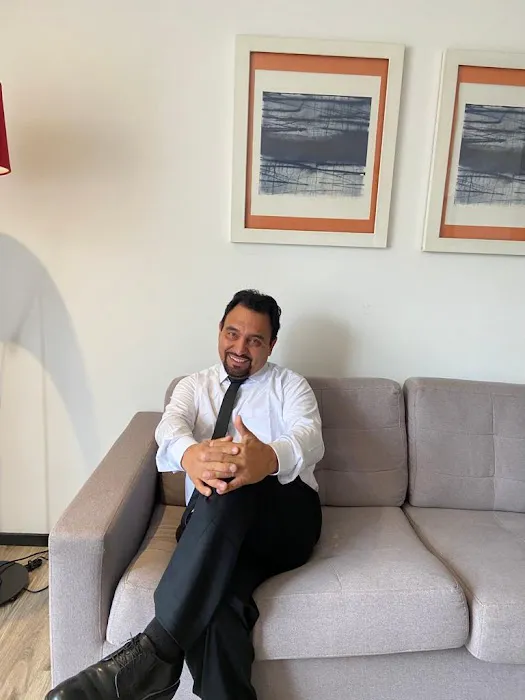 Sanabria and Associates/Abogados de inmmigracion 1
