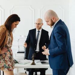 Leigh A. Kretzschmar Family Law Attorney ico