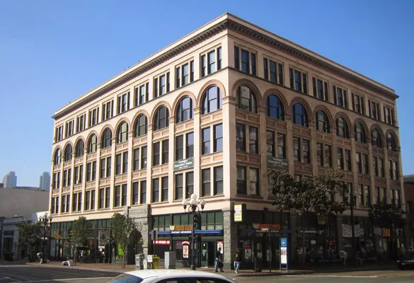 The Law Office of Mark-Robert Bluemel 0