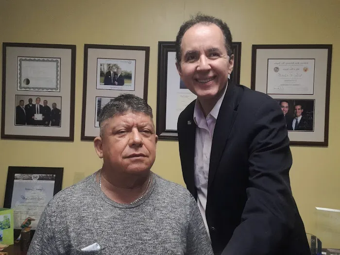 Abogado de Inmigración Nelson A. Castillo en Los Ángeles, CA 2