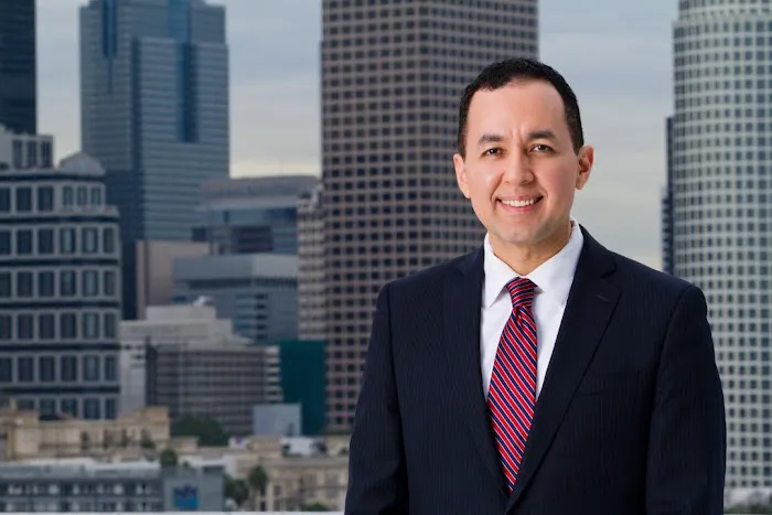 Abogado de Inmigración Nelson A. Castillo en Los Ángeles, CA 1