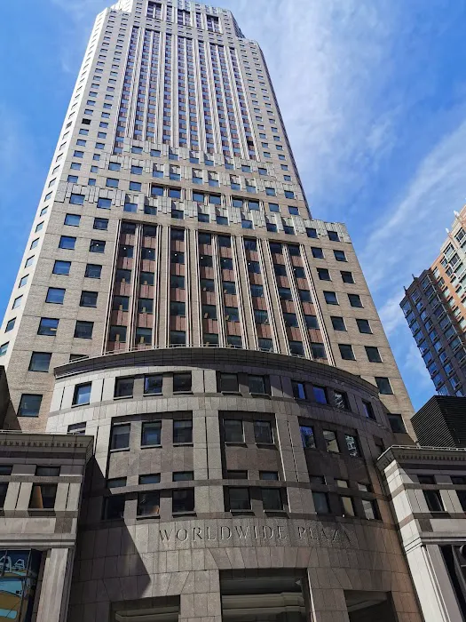 Cravath, Swaine & Moore LLP: White John W 0