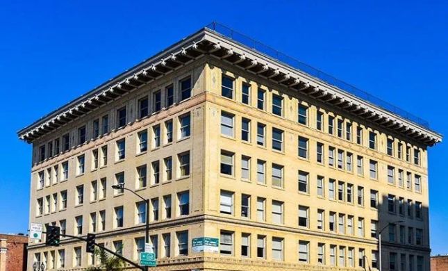 Brent & Fiol, LLP