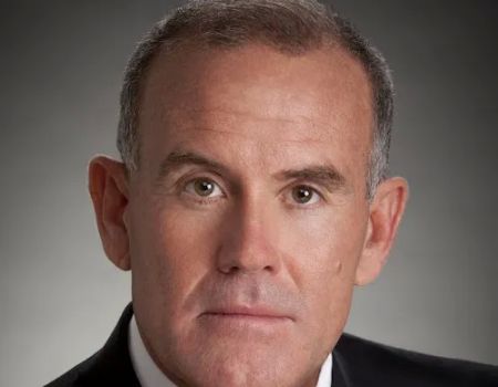 Robert W Kelley