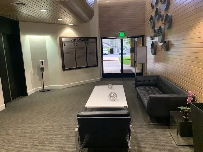 Gingery Hammer & Associates LLP - San Diego Law Office 5