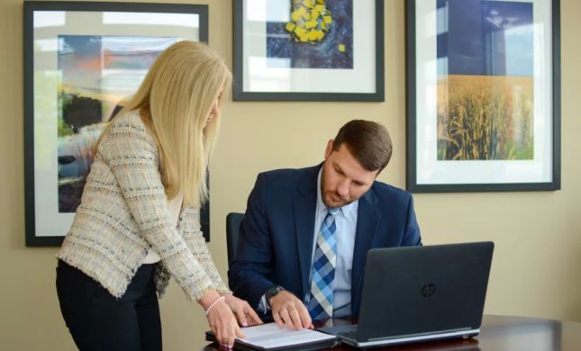 Corporate Lawyers in the United States: Expertise, Services, and What You Need to Know