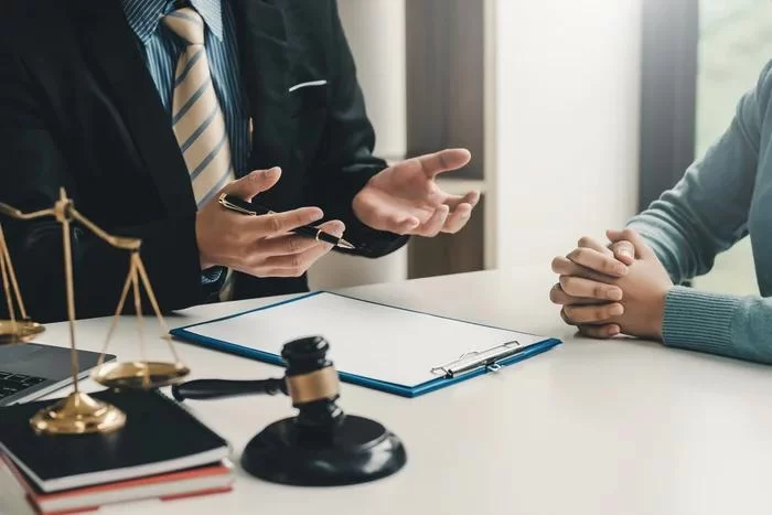 Experienced Attorneys for Contract Review in the USA | Safeguard Your Agreements
