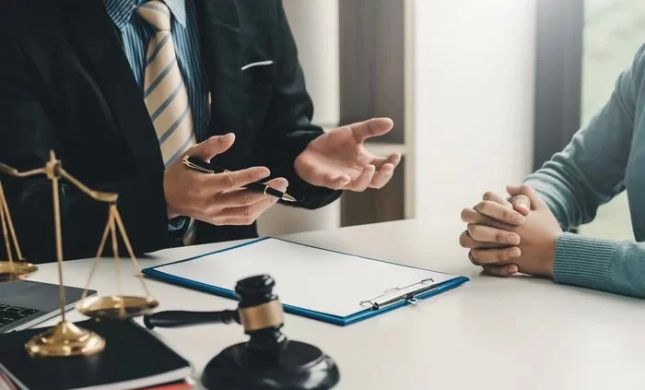 Experienced Attorneys for Contract Review in the USA | Safeguard Your Agreements