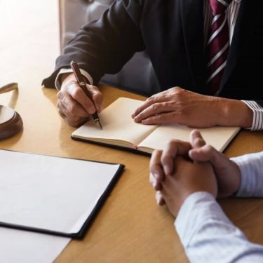 Top Attorneys for Commercial Leases in the U.S. | Expert Legal Advice