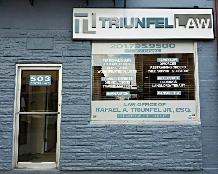 Triunfel Law 8