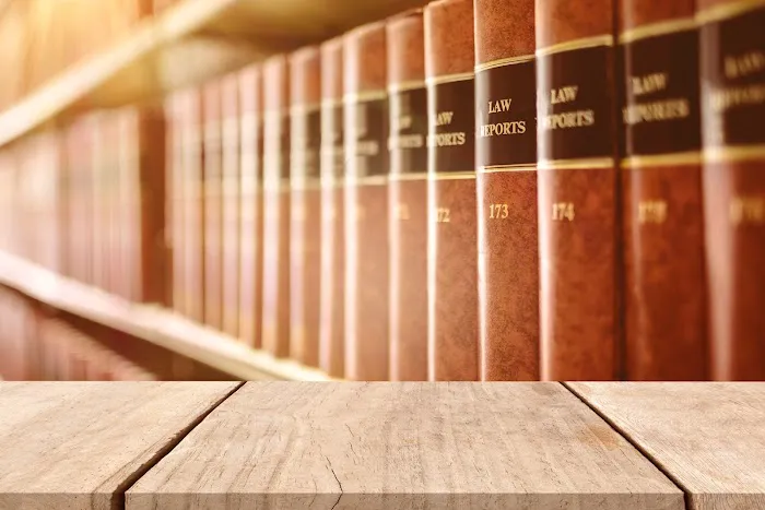 Triunfel Law 9