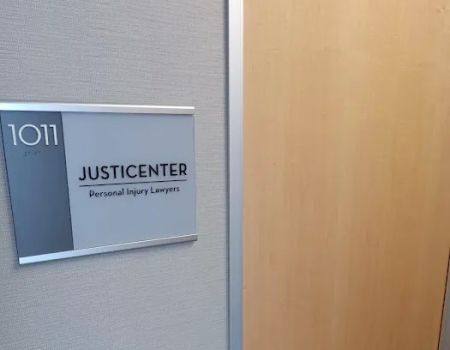 JUSTICENTER Personal Injury Lawyers Encino