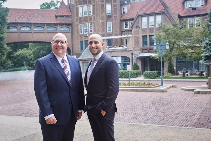 DeCandido & Azachi, PLLC 0