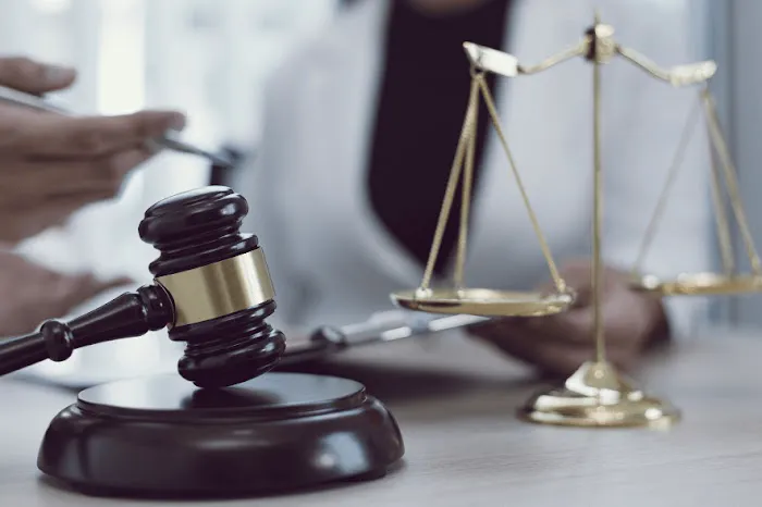 Lucas & Barba LLP 5