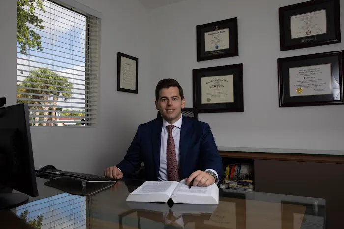 Lavent Law Personal Injury Lawyer 1