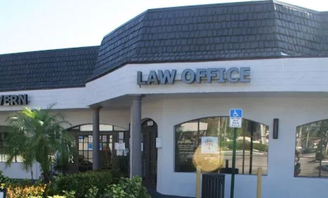 Daniel T. Fleischer Attorney At Law