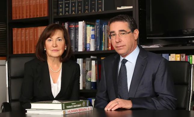 De Caro & Kaplen, LLP