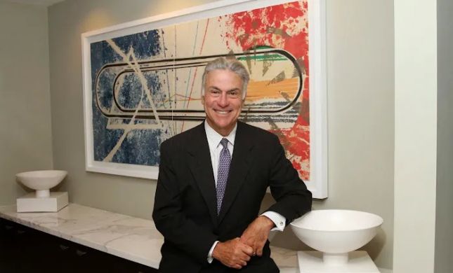 Roberto Martinez, Attorney