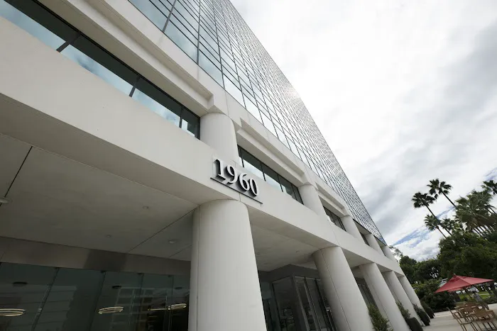 Donahue & Horrow LLP 1
