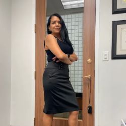 Abogada de Inmigración Gloria Cardona ico