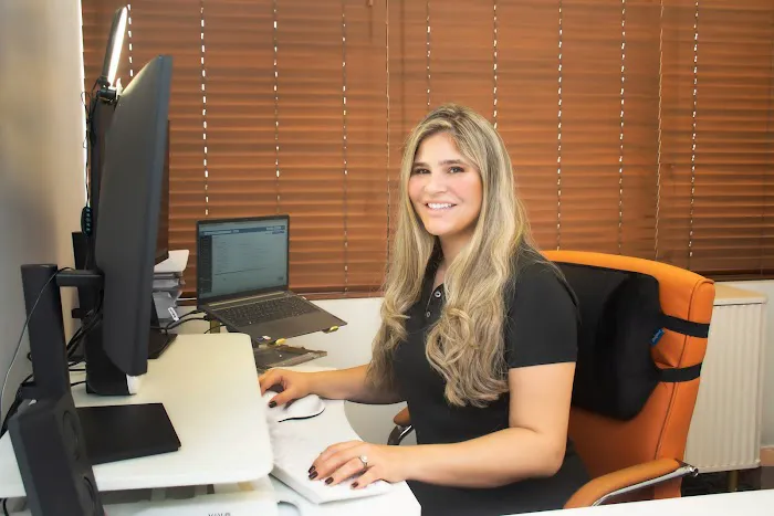 Vasquez de Lara Law Group 4