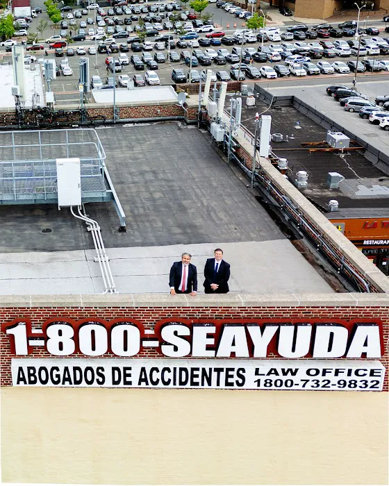 1(800)SEAYUDA Abogados de Accidentes 6