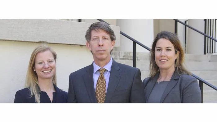 Jones & Walden LLC 0