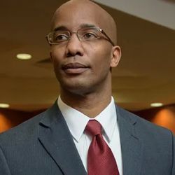 Robert James Trial Attorneys ico